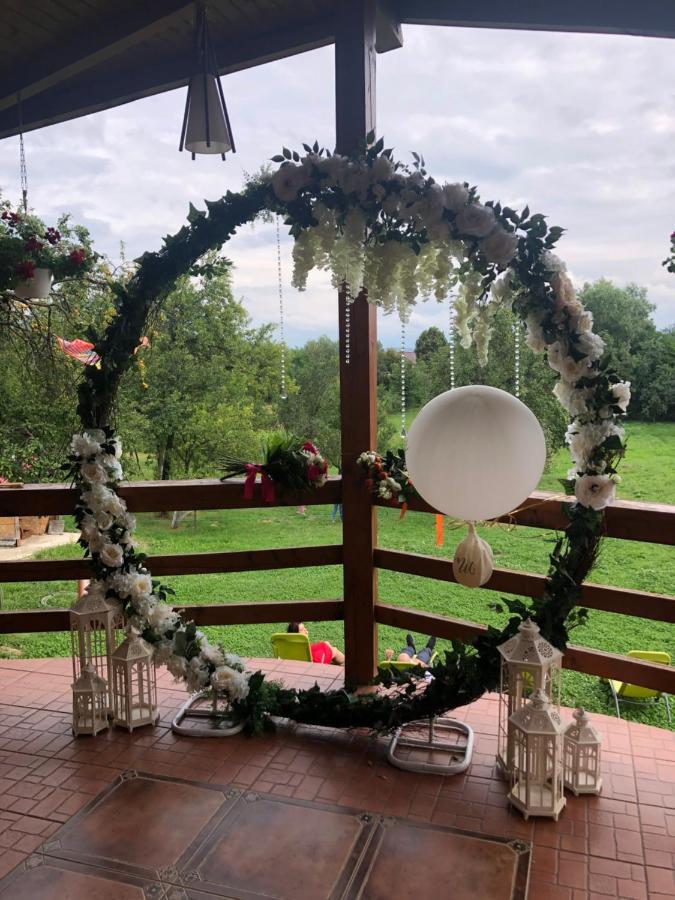 Pensiunea Valea Ursului Câmpulung Buitenkant foto